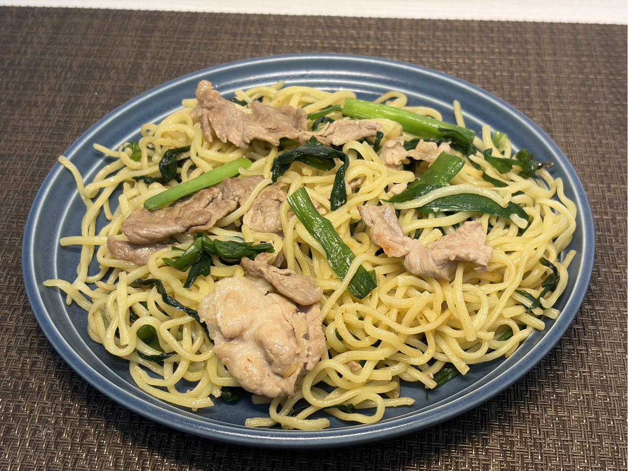 豚バラとニラのクミン塩焼きそば